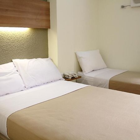 The Center Suites Cebu Extérieur photo