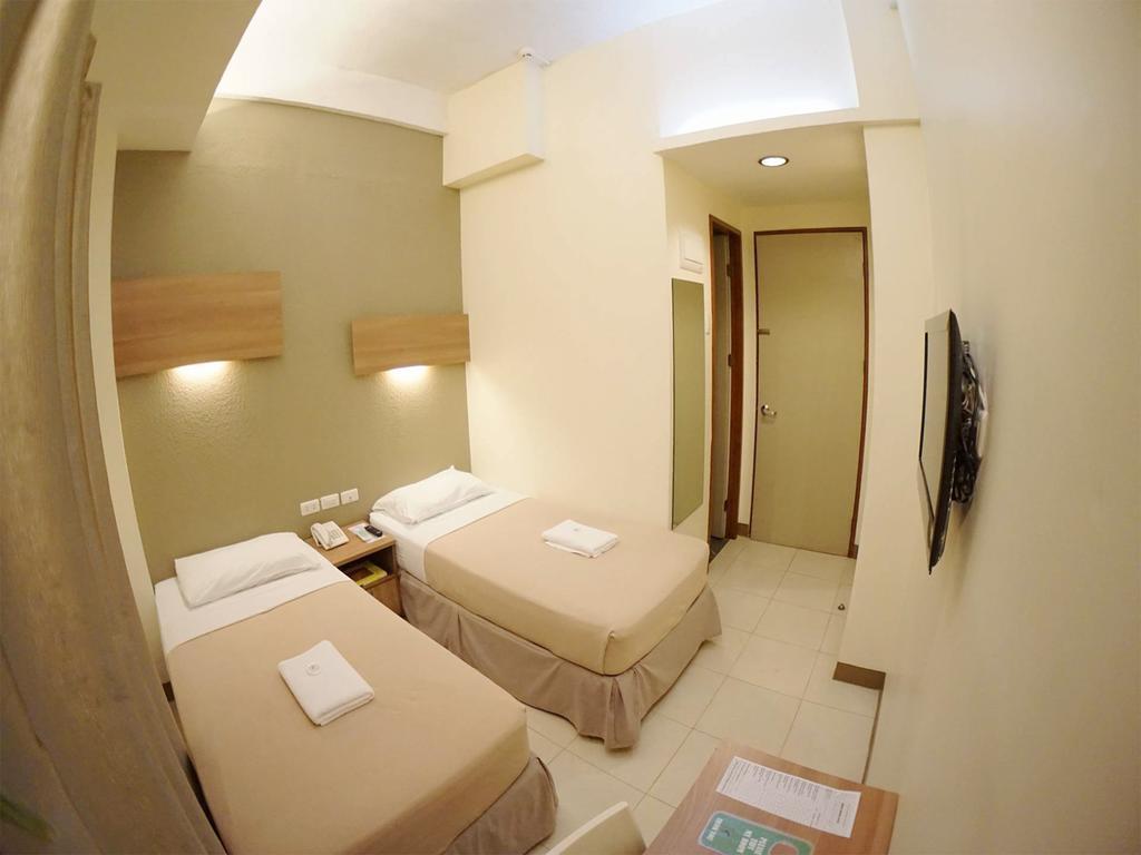 The Center Suites Cebu Extérieur photo
