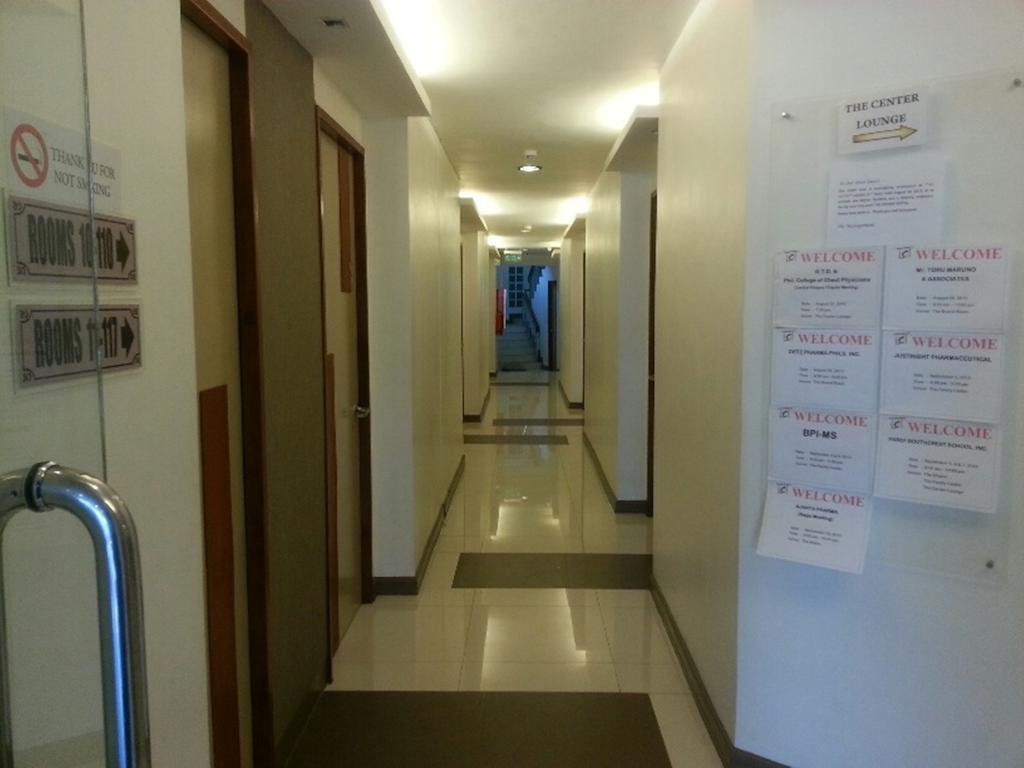 The Center Suites Cebu Extérieur photo