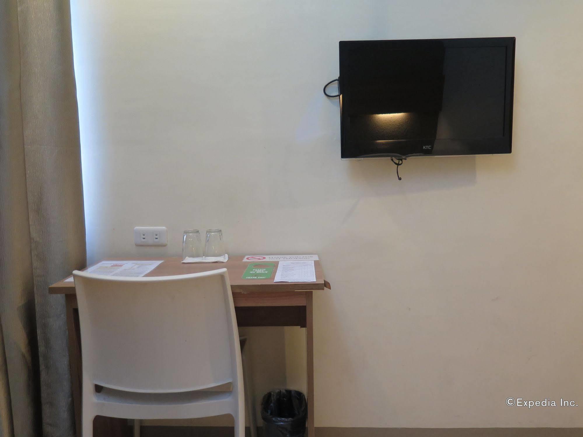 The Center Suites Cebu Extérieur photo