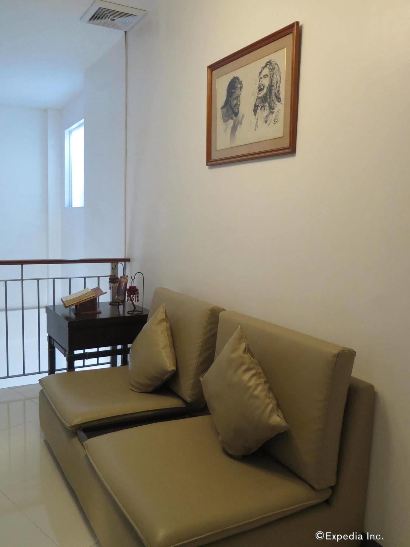 The Center Suites Cebu Extérieur photo