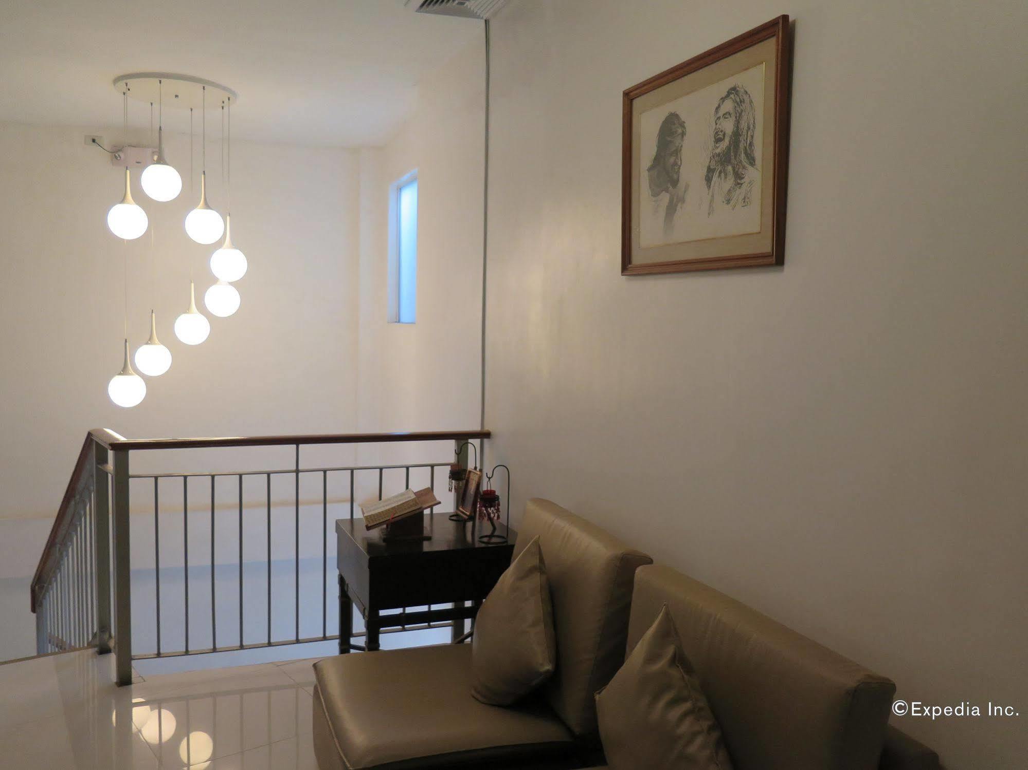The Center Suites Cebu Extérieur photo